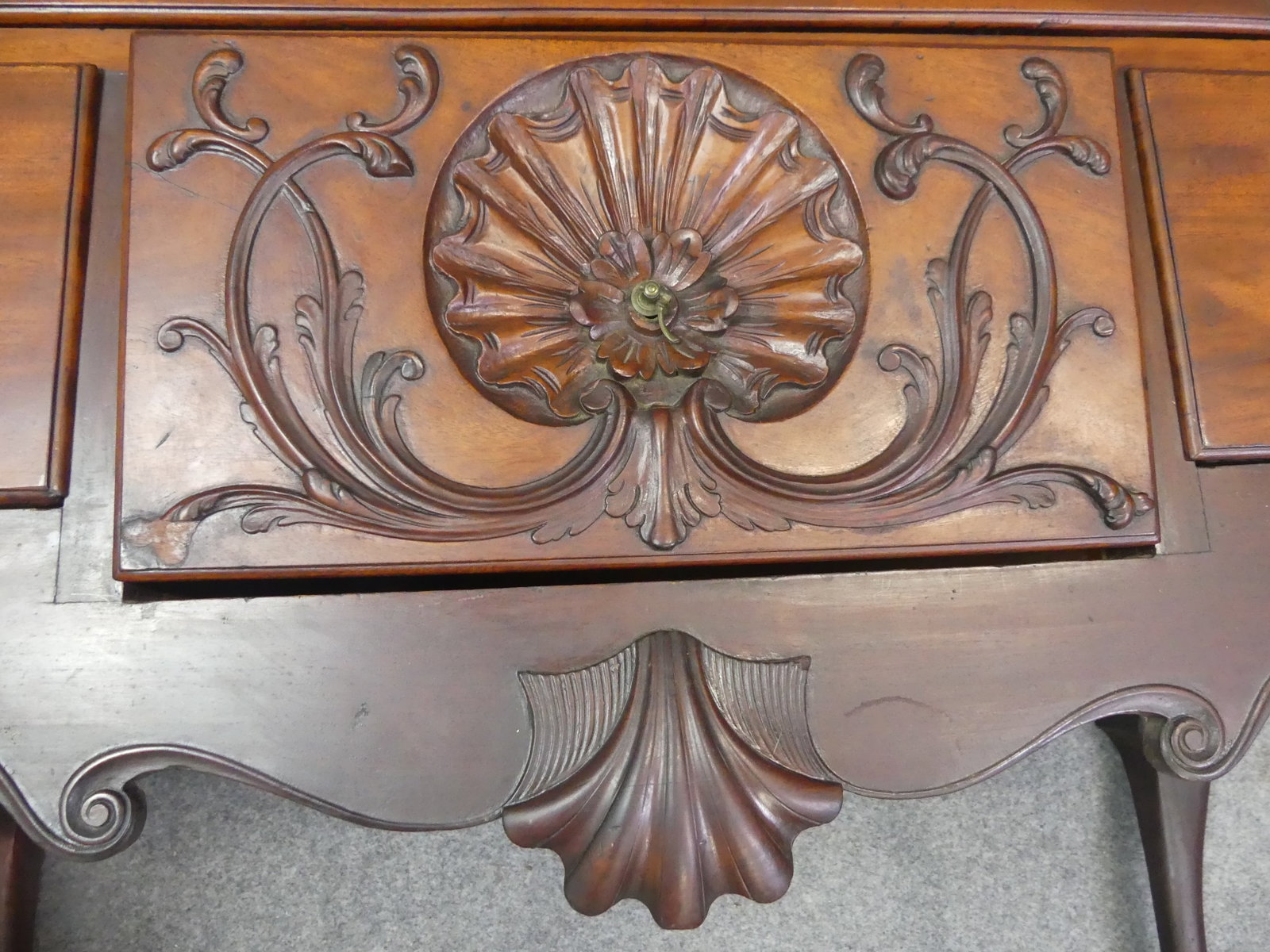 PERIOD PHILADELPHIA CHIPPENDALE LOWBOY - 9