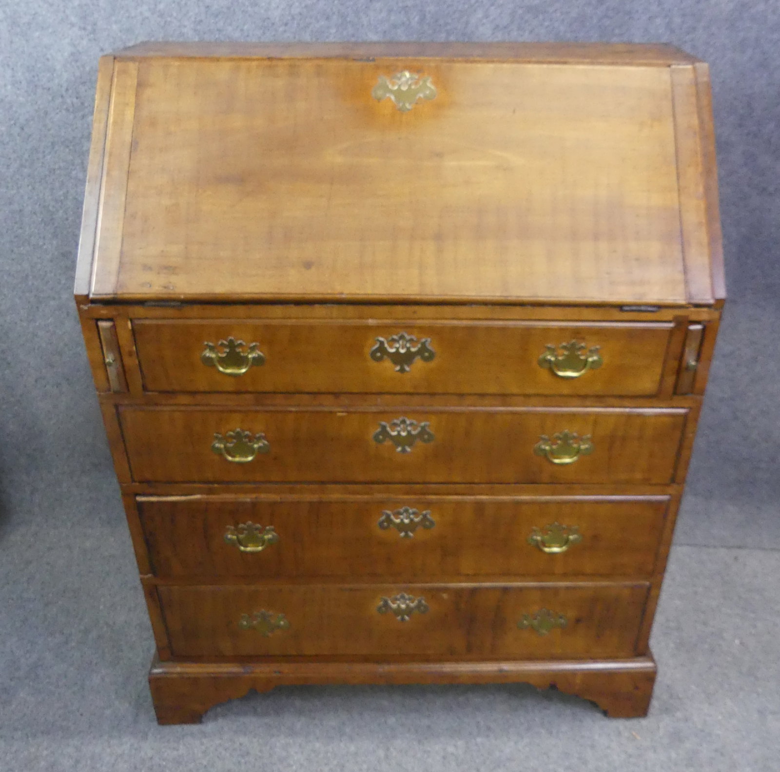 PERIOD SLANT LID MAPLE DESK (1 of 4)