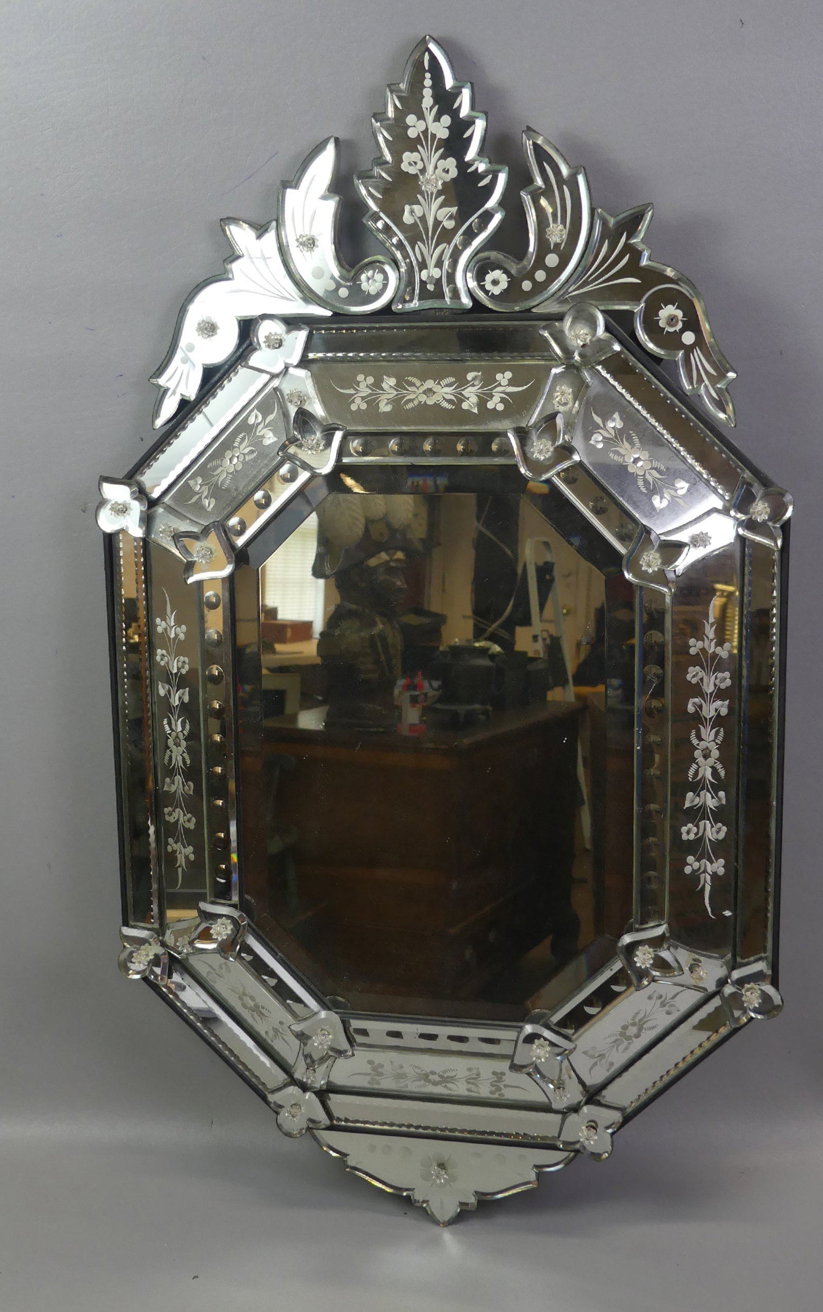 MODERN VENETIAN ETCHED MIRROR (1 of 2)