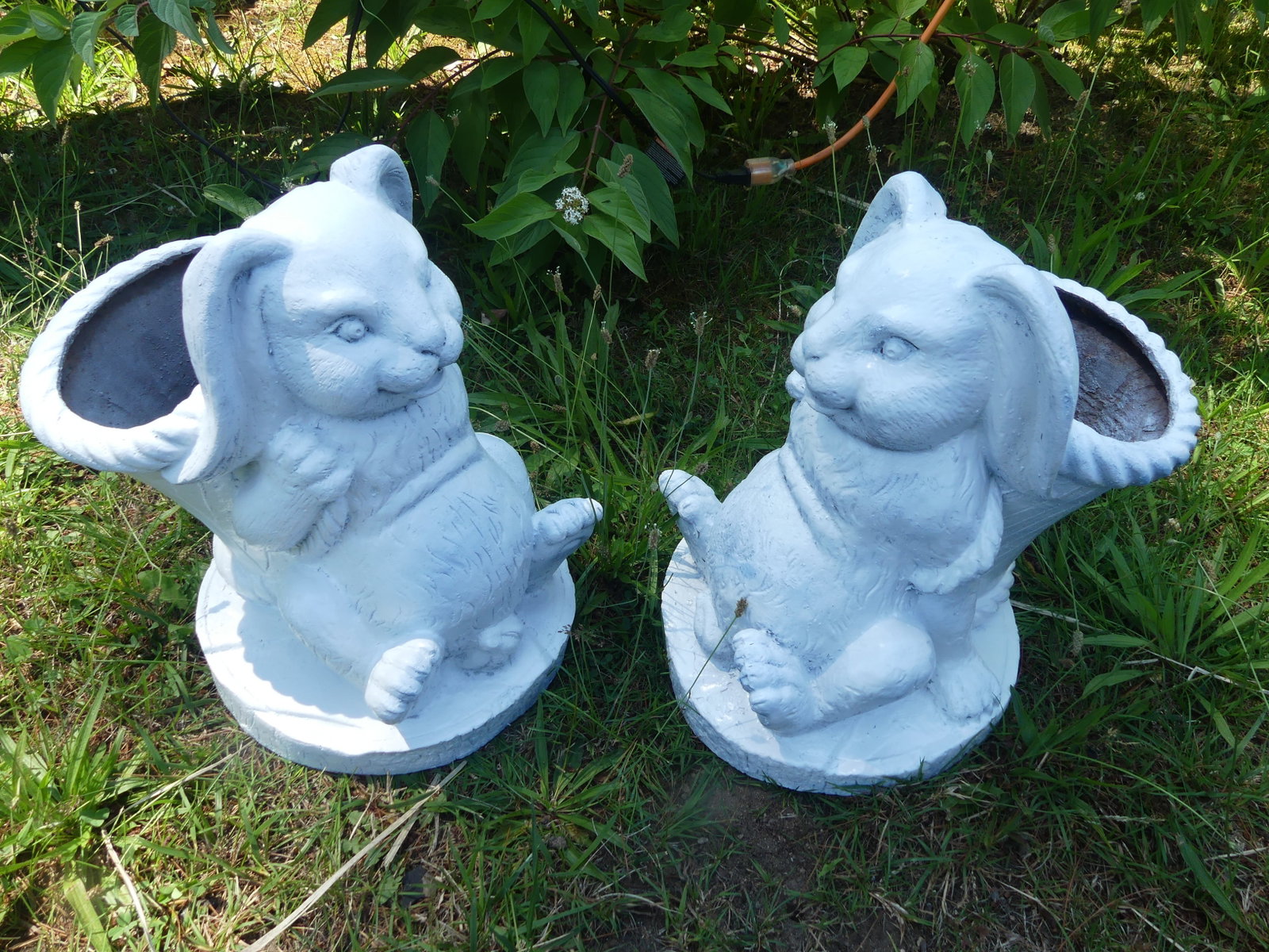 PAIR OF IRON RABBIT GARDEN PLANTERS (1 of 3)