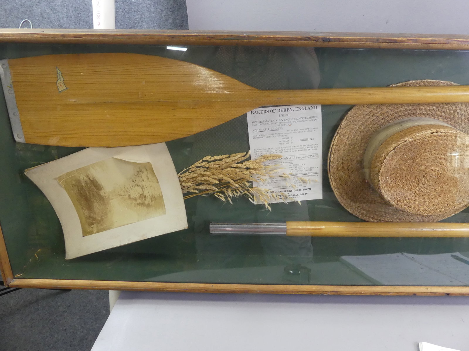 5 FT. SCULLING ITEMS IN SHADOWBOX - 2