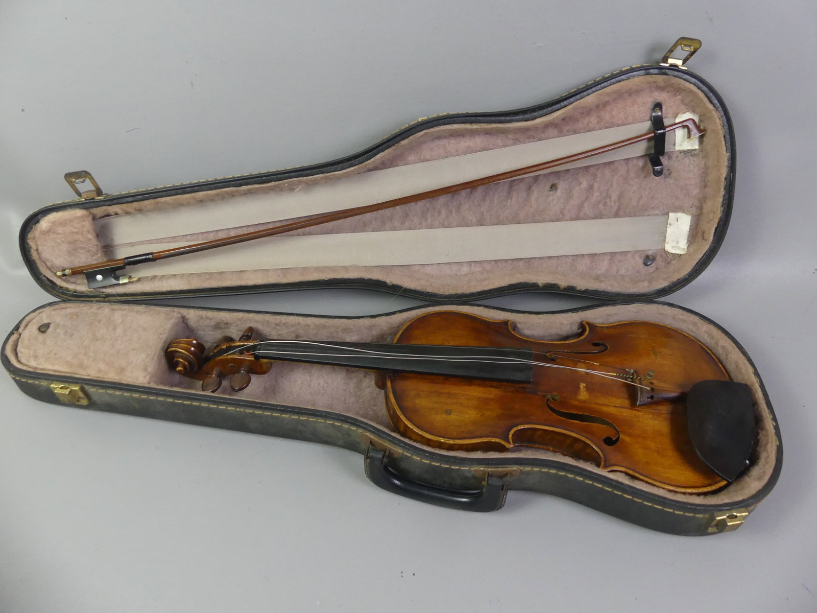 MATHIAS HORNSTEINER VIOLIN 1879 (1 of 9)