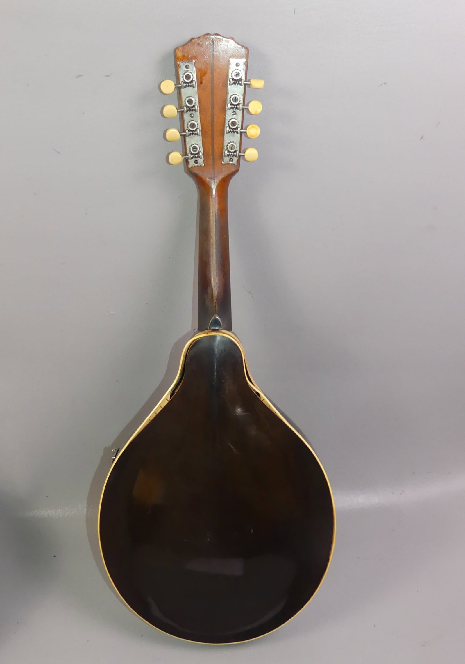 GIBSON ANTIQUE MANDOLIN - 8