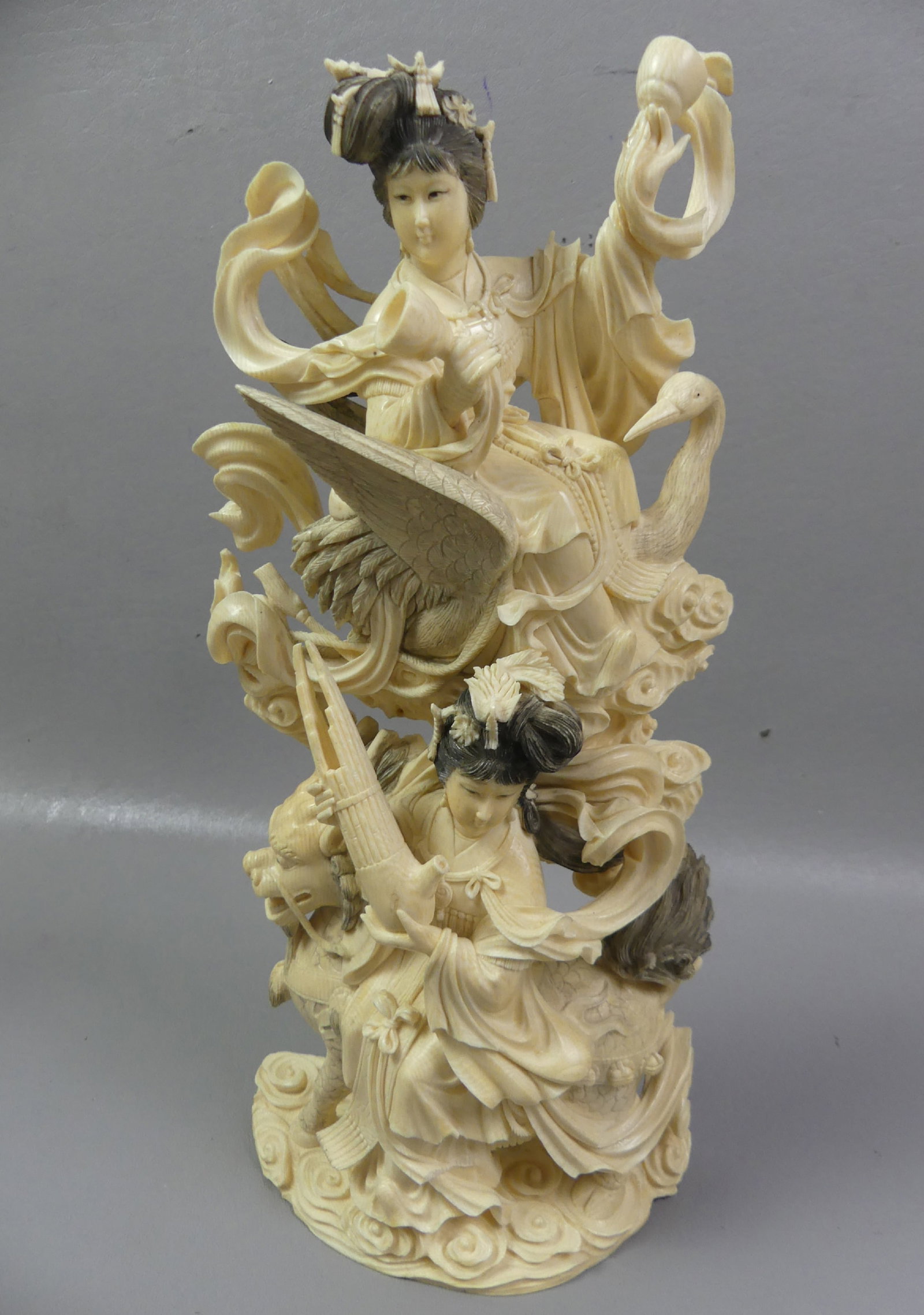 FINE ANTIQUE CHINESE CARVED FIGURAL GROUP (1 of 7)