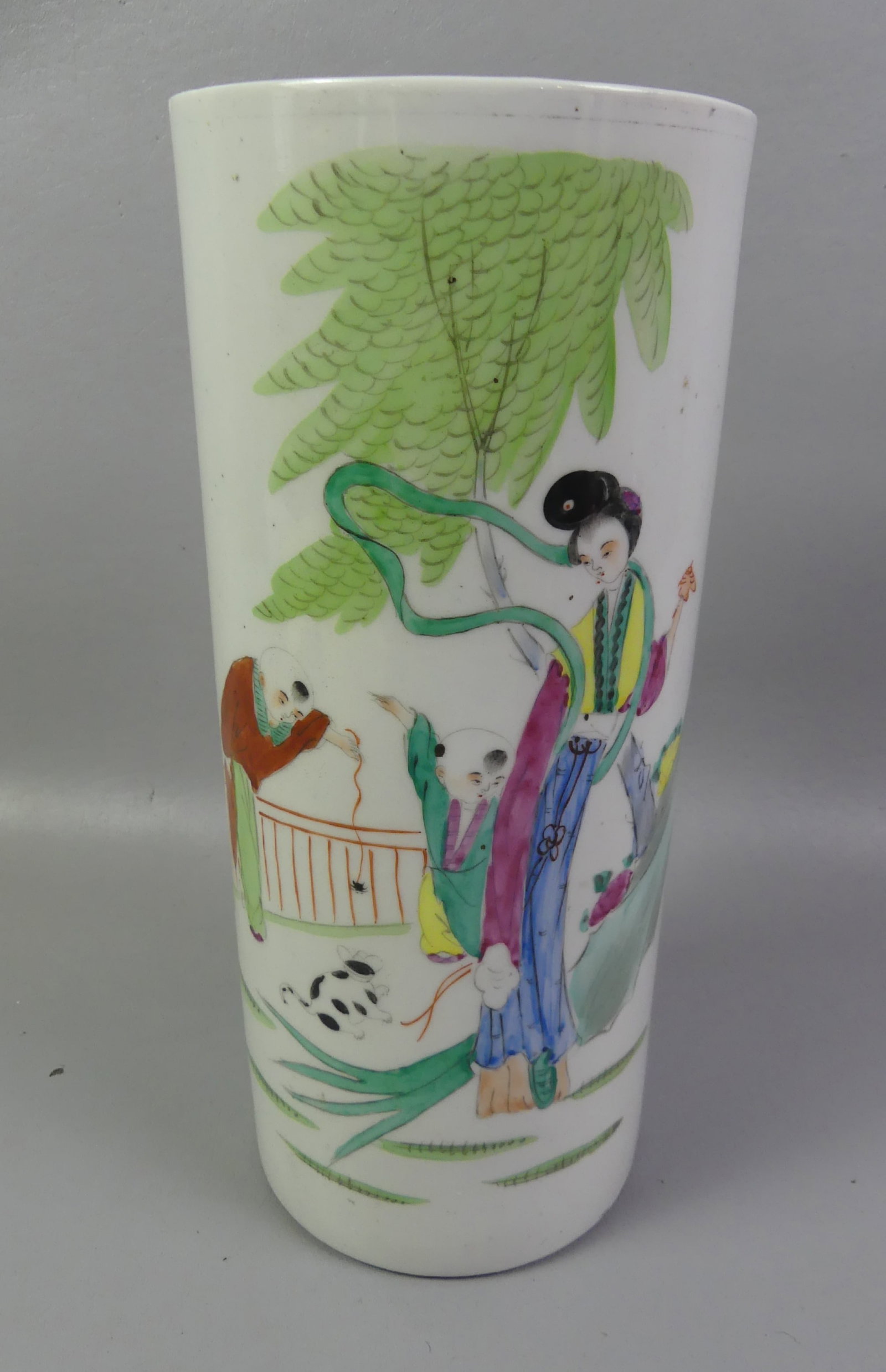ANTIQUE CHINESE FAMILLE ROSE HAT VASE: 19th century Chinese Export Famille Rose hat vase with genre scenes. Unsigned. 11.75 in tall x 5 in wide. VG condition.
