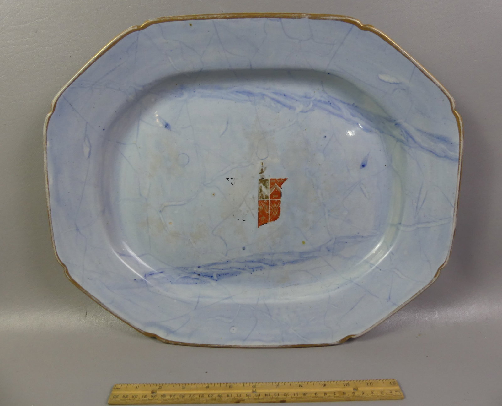 LARGE ANTIQUE CHINESE BLUE ARMORIAL PLATTER (1 of 3)