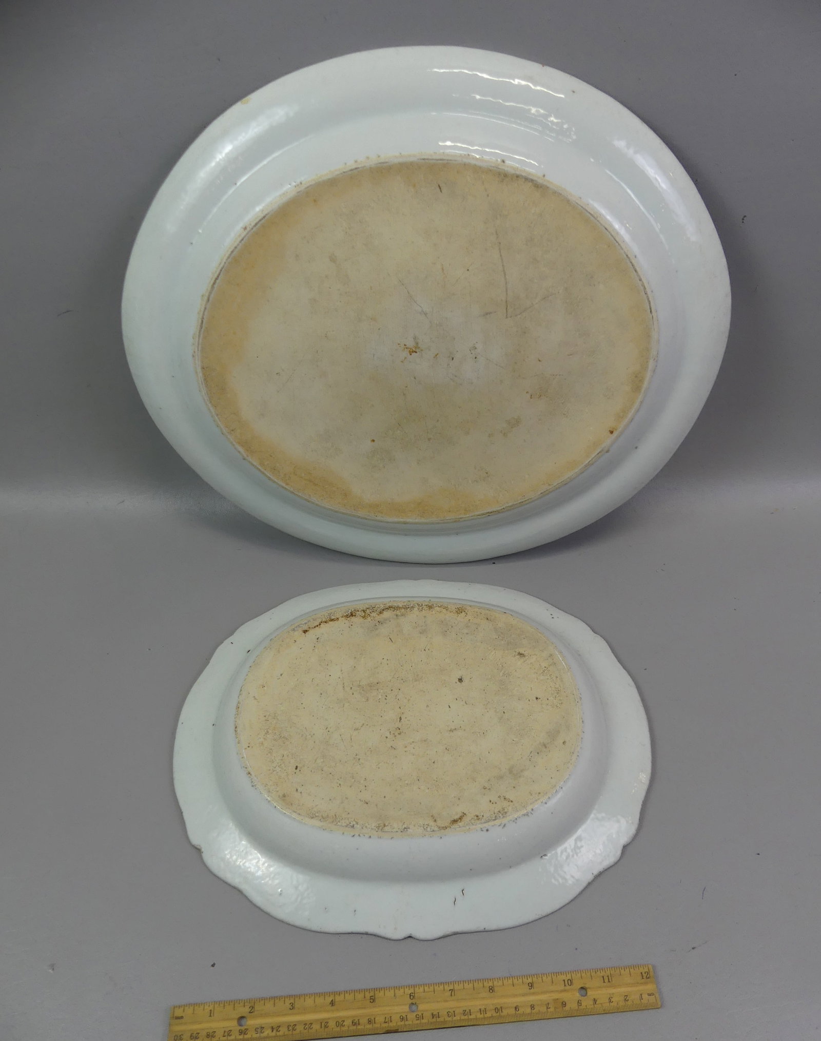 TWO 18TH C. CHINESE SERVING PLATTERS - 4