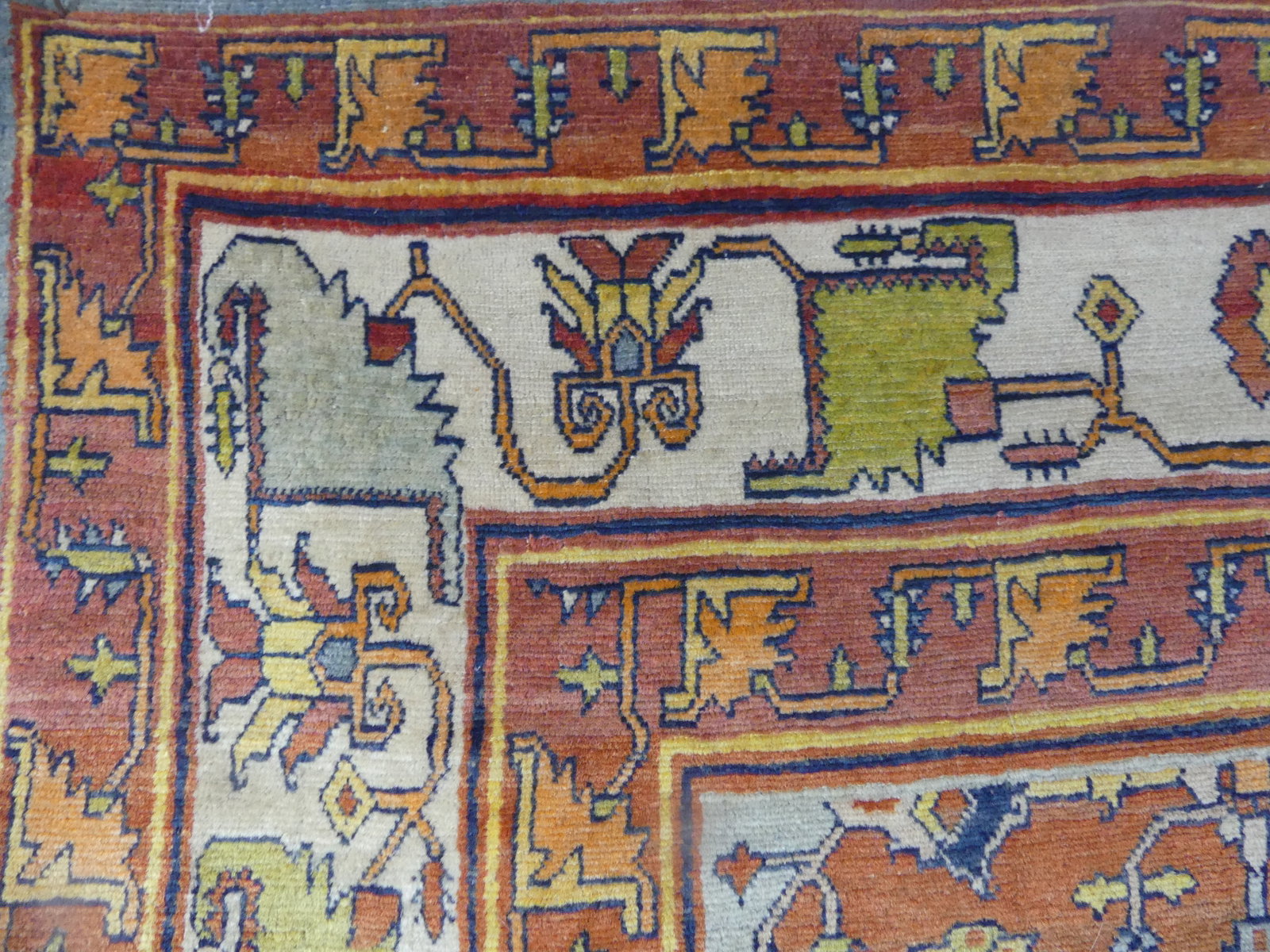 ANTIQUE SERAPI HERIZ RUG - 4