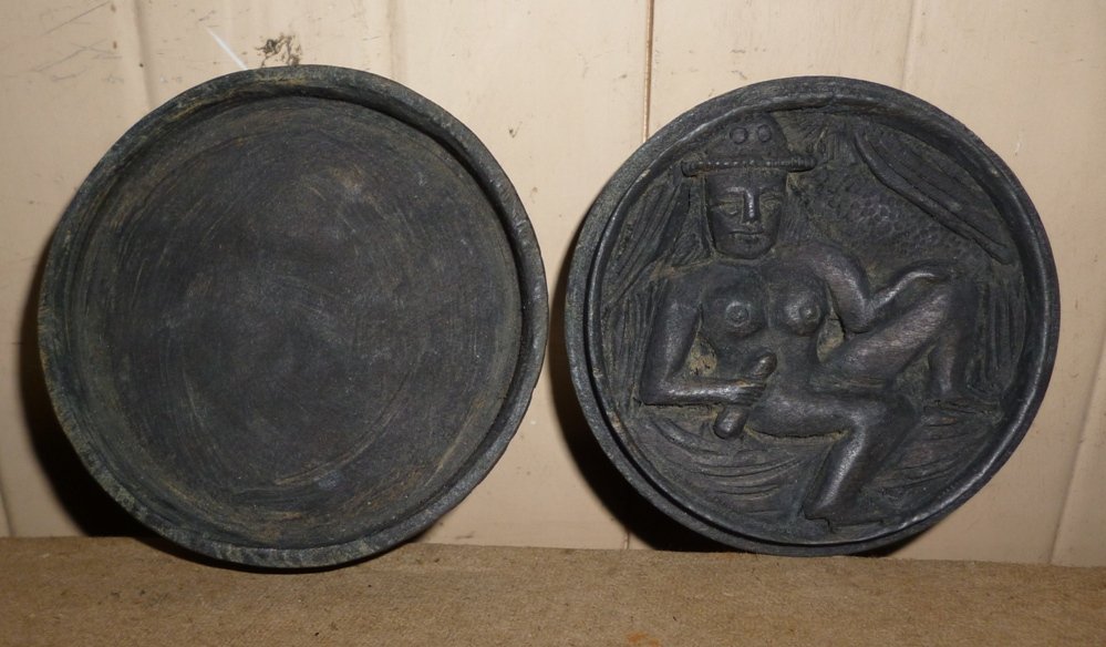 RARE SNUFF BOX EROTIC WOODEN HAND CARVED MUST SEE: Very rare erotic snuff box made of wood, hand carved. Inside lid there is nude lady. Carving is very minute with details. Box has hand carving on all four sides and top. Seems to be made by some maste