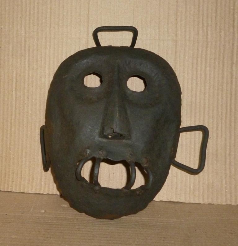 OLD BRANK SCOLDS BRIDLE PRISONER SHAME MASK MOUTH JAIL (1 of 7)