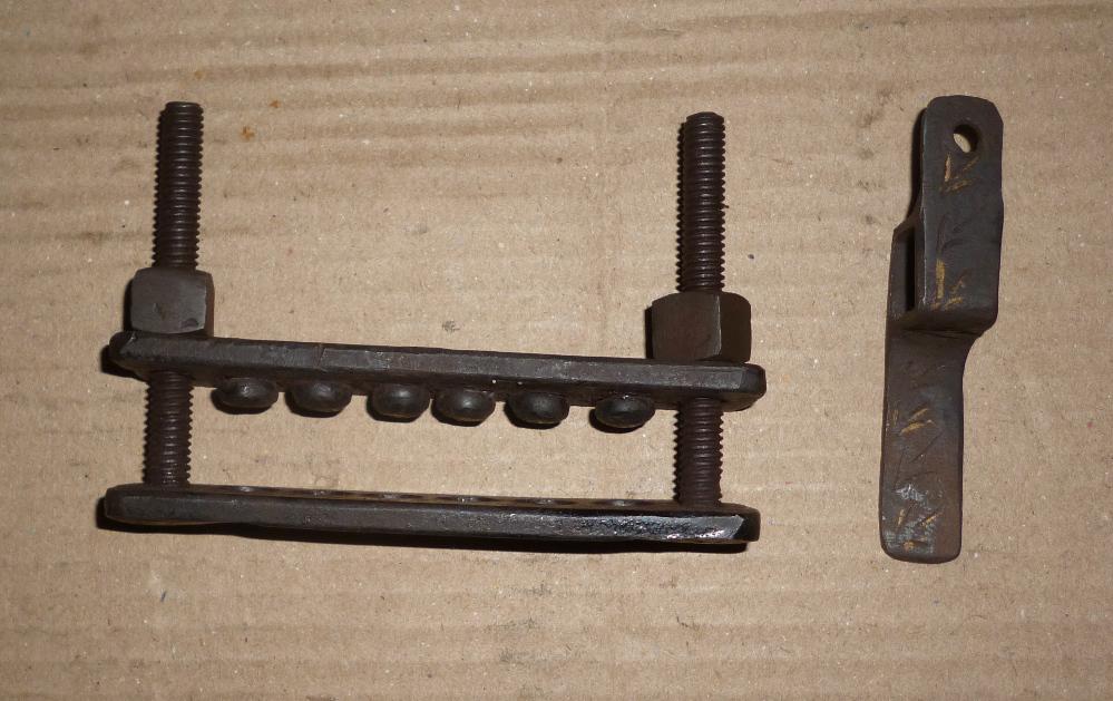 FINGER CRUSHER ENGRAVED TORTURE GOLD COLOR KEY: Rare finger crusher. There is hand engraving and gold color on device and key. Such were used to take our secret from enemy. There is knob on top and when tight knob with key fingers will crush and du
