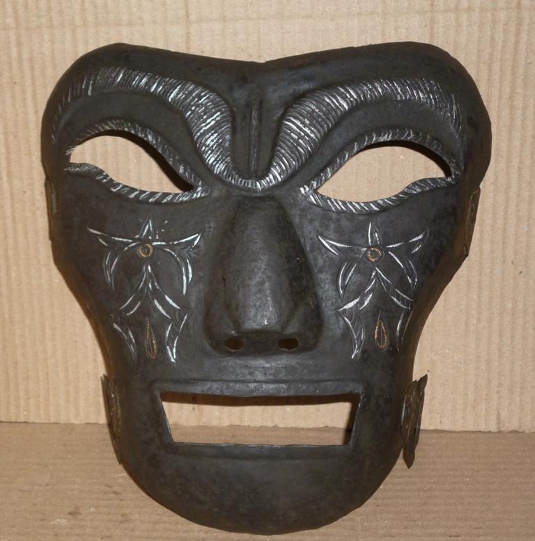 FACE MASK PUNISHMENT ENGRAVED GOLD SILVER PAINT (1 of 4)