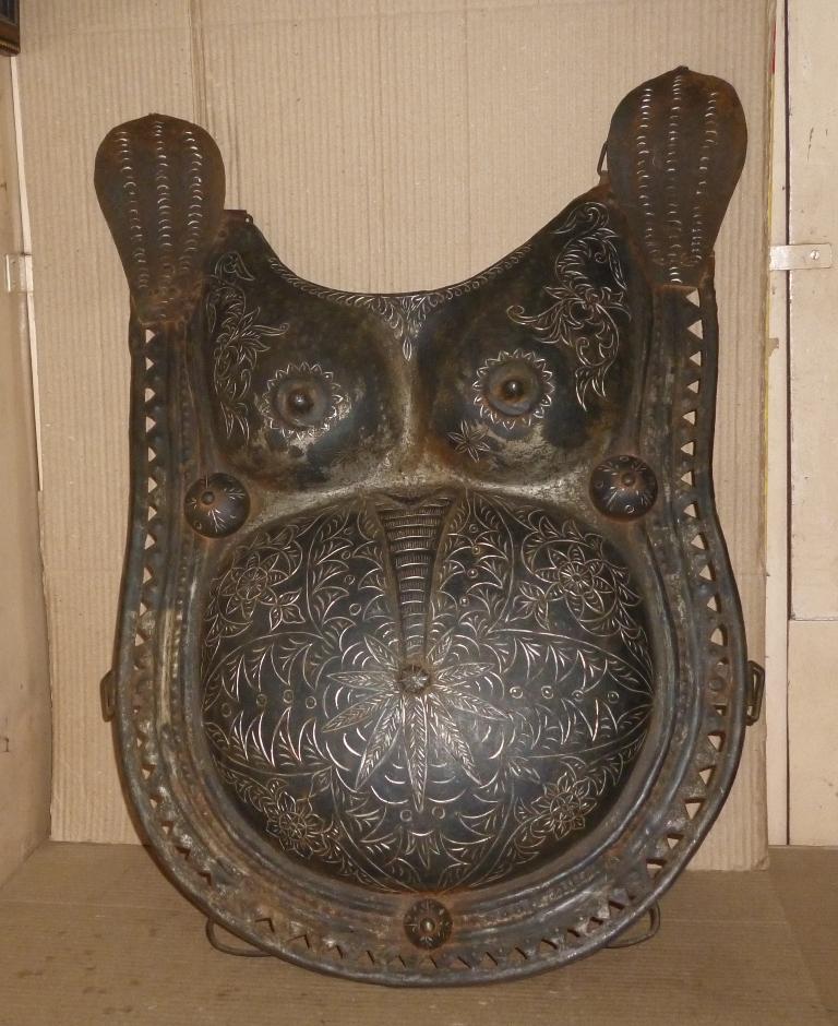 OLD WOMEN CHEST PLATE PREGNANT WARRIOR SNAKES ENGRAVED (1 of 8)
