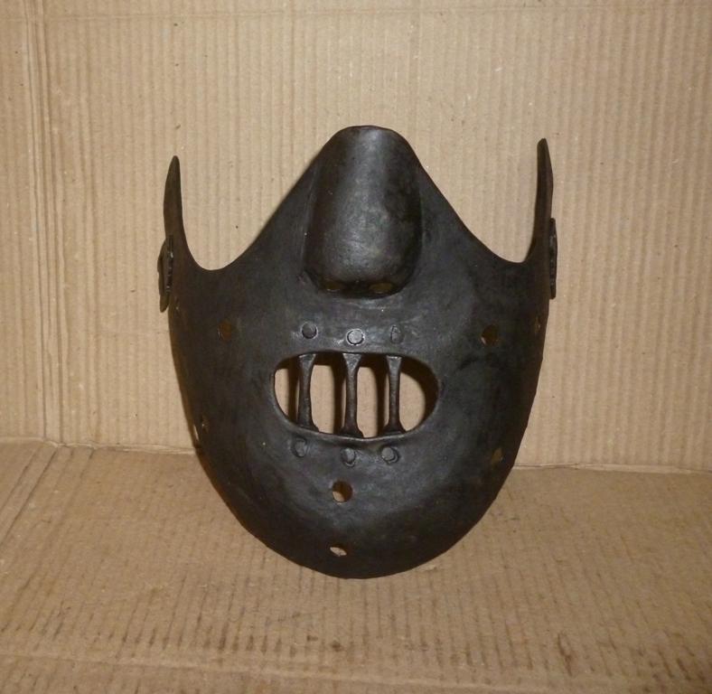 RESTORED BRANK SCOLDS BRIDLE PRISONER SHAME MASK JAIL: Unique RESTORED half shame / torture mask hand made of steel. This mask was use to make wear to person who does speaks wrong / bad about others and tie in public place where maximum passers could see 