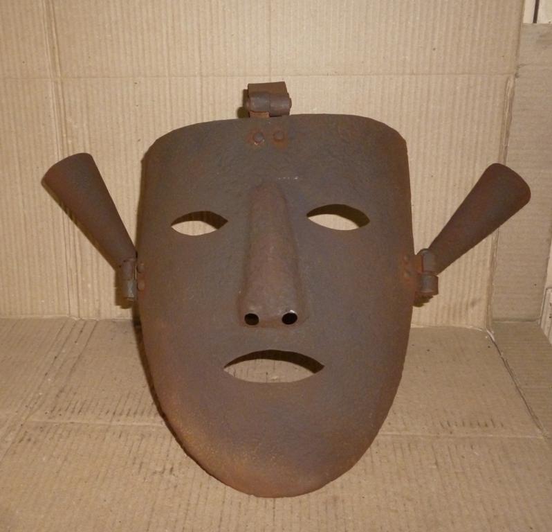 RARE TORTURE DEVICE BURNING OIL IN EAR: Most rare steel torture device, put burning oil in ears. Hand made used for slaves or prisoners, such device were used long long time back.This has lock system at back side and can be locked. The slav