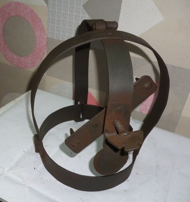 EYES CRUSHER TORTURE ENEMY TAKE TRUTH OUT HAND MADE (1 of 7)