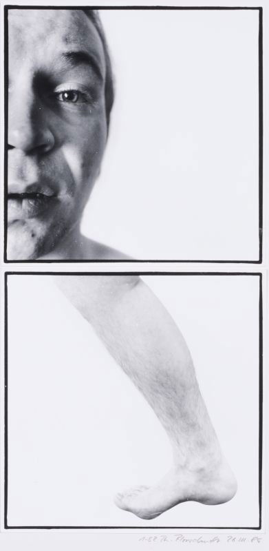 Thomas Florschuetz, Selbst mit Bein. 1986.: Thomas Florschuetz, Selbst mit Bein. 1986. Silver gelatine print, Fotosequenzmontage. Auf Untersatzkarton montiert. In Blei signiert "Th. Florschuetz", ausfuehrlich datiert und nummeriert "1-52" u.re.