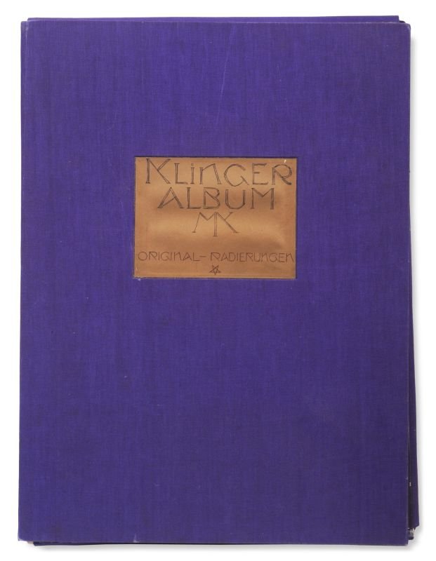 Max Klinger "KLINGER-ALBUM. Auswahl von dreissig: Max Klinger "KLINGER-ALBUM. Auswahl von dreissig Hauptblaettern von den Original-Platten auf Japan gedruckt". 1925. Etching auf Japan. Mappe mit 30 grafischen Arbeiten, jeweils im betitelten Passepart