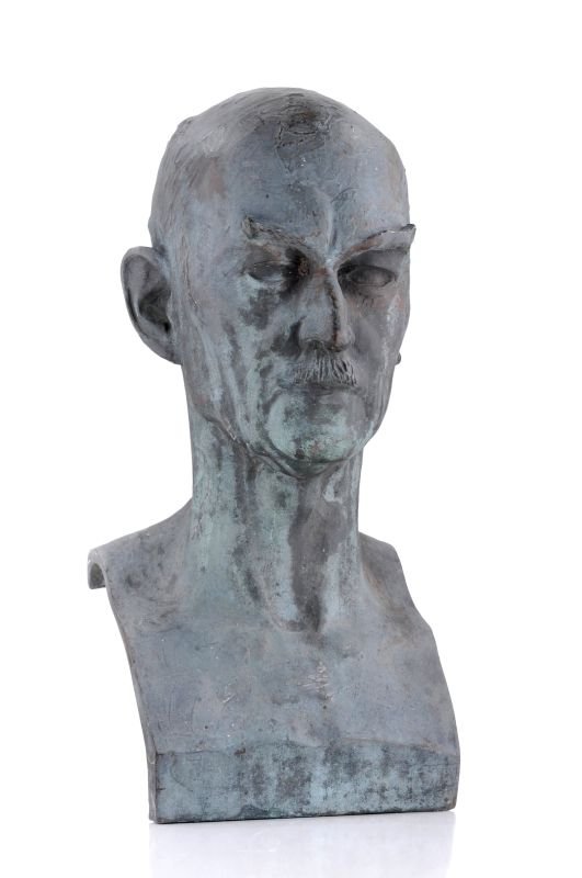Karl Menser, Portraitbueste eines Herren (Thomas: Karl Menser, Portraitbueste eines Herren (Thomas Mann?). 1st quarter 20th cent. Bronze, gegossen, schwarz patiniert. An der Aussenkante der linken Schulter signiert "Menser". size: H. 52 cm. Karl Mens