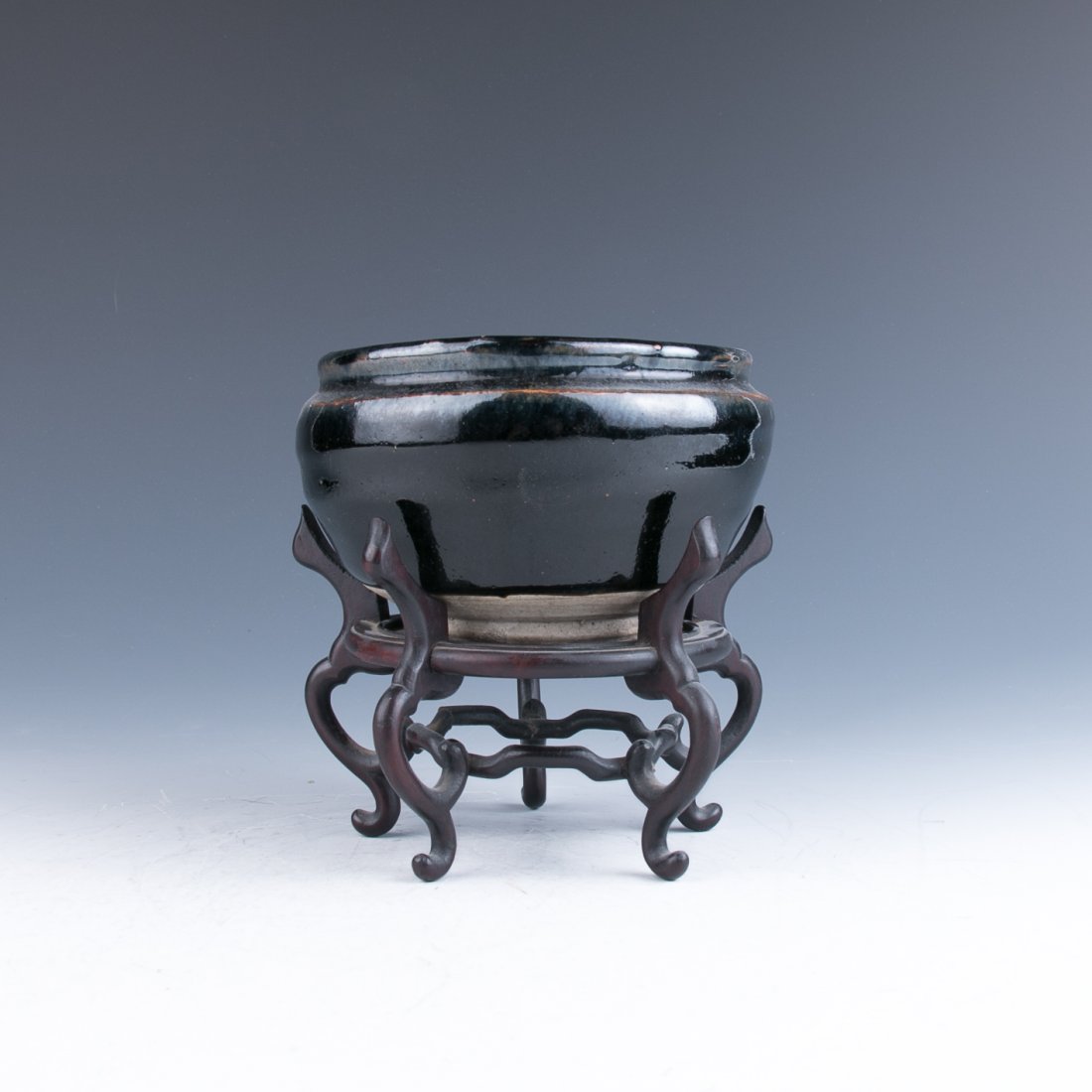 A Pottery Censor with a Wood Stand, Yuan/Ming Dynasty (1 of 4)