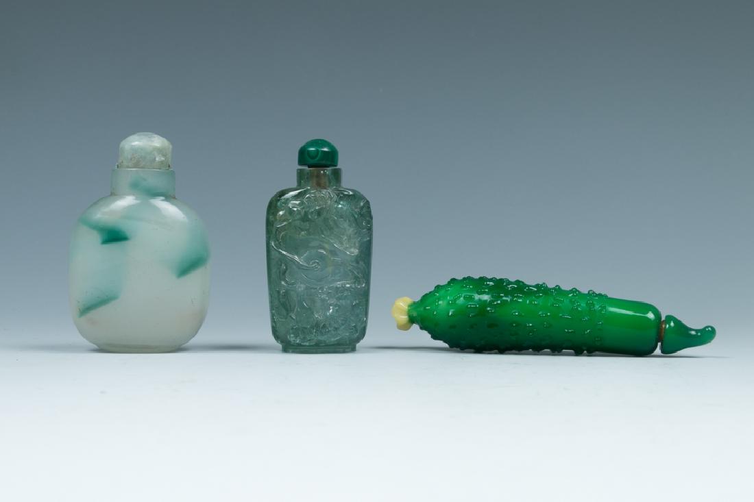A SET OF THREE SNUFF BOTTLES (1 of 20)