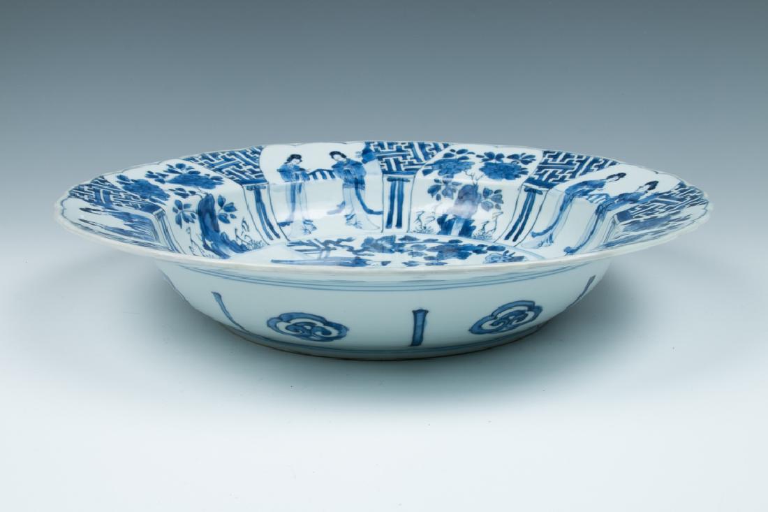 LARGE BLUE AND WHITE BASIN,  KANGXI MARK AND PERIOD (1 of 12)
