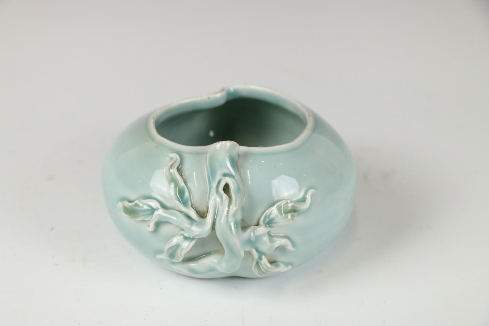 A CHINESE CLAIR DE LUNE BRUSH WASHER QIANLONG MARK (1 of 10)