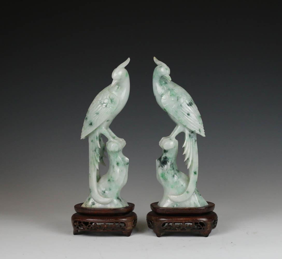PAIR OF JADEITE CARVED BIRDS, MID 20TH C (1 of 12)