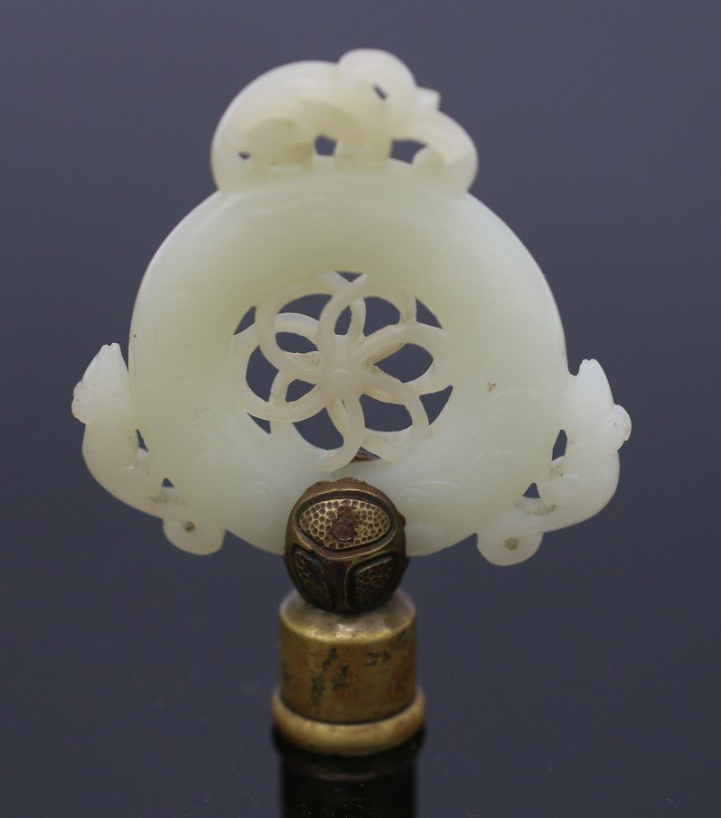 Chinese Mounted Jade Plaque Lamp Topper, Qing (1 of 6)