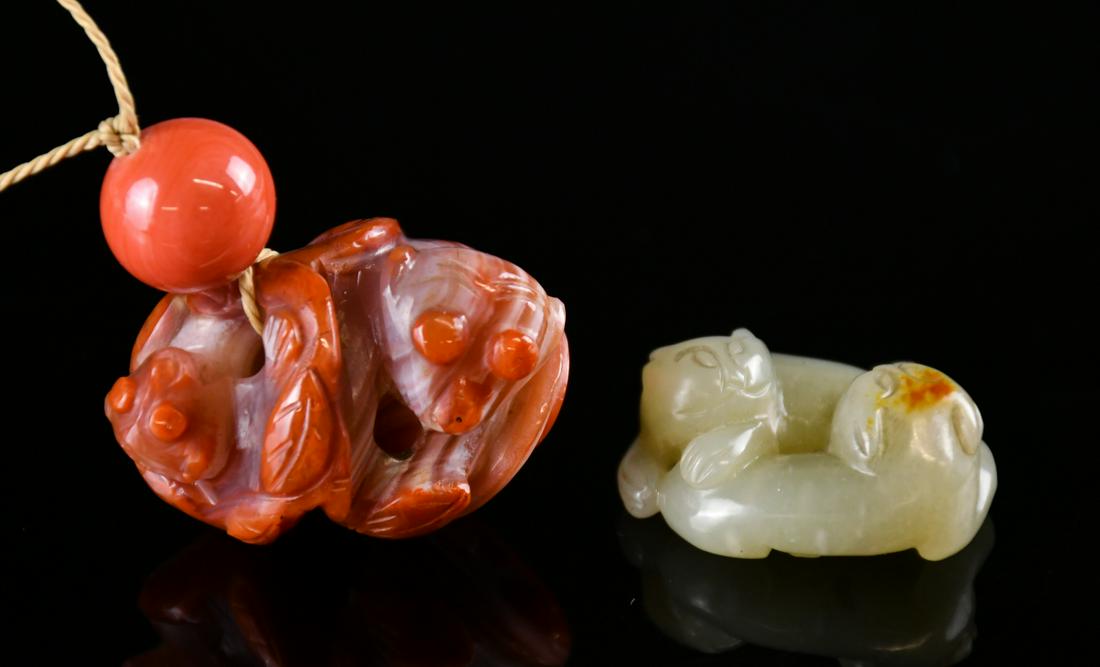 A Celadon Jade Carved Double Cats&An Agate Carving,Qing (1 of 7)