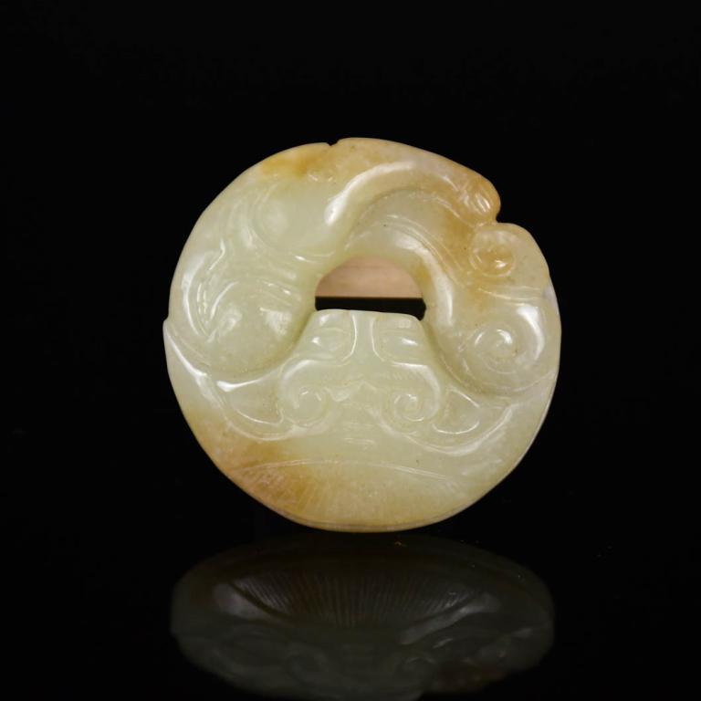 A White Jade Beast Carving Qing (1 of 5)