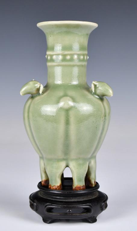 A Celadon Hexapod Vase w/Stand Qing (1 of 10)