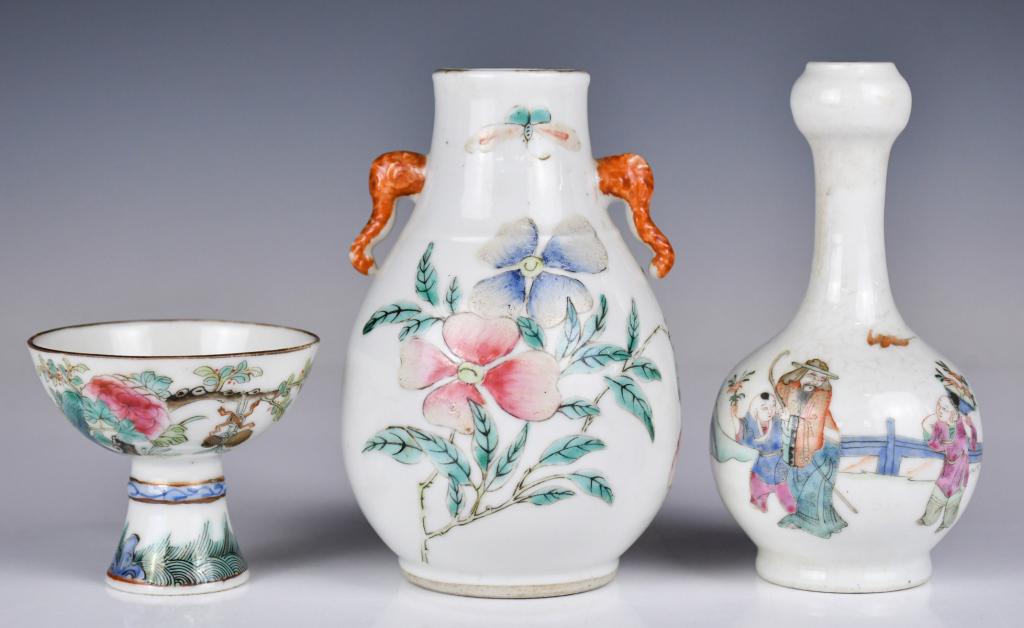 A Group of Three Famille Rose Objects 19thC (1 of 15)