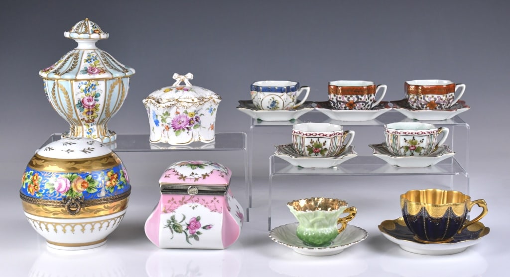 Group of 11 Porcelain Wares (1 of 15)