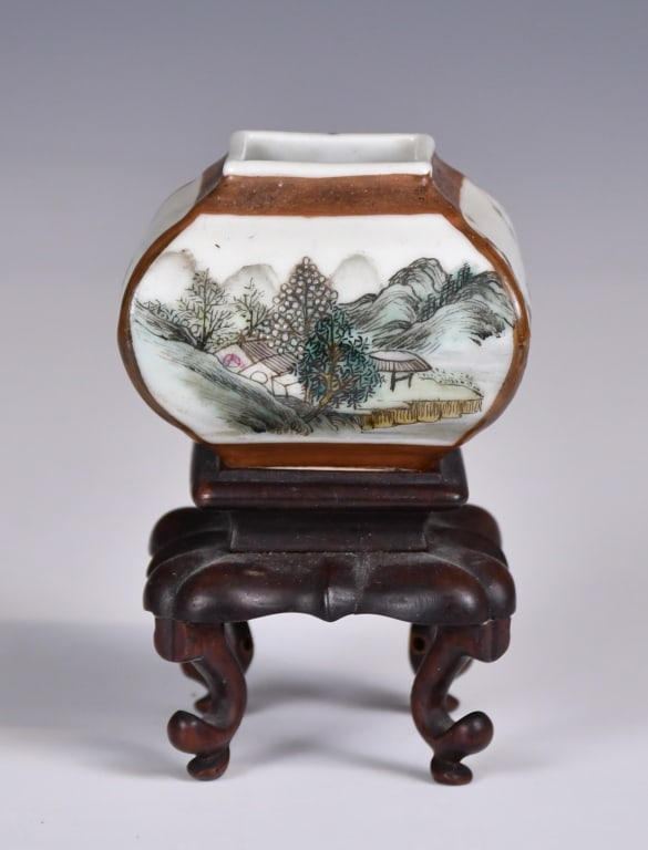 Square-Section Famille Rose Waterpot w/Std Republi: A square-section waterpot, each panel decorated with plant or landscape within open window, H:5.5cm,comes with a fitted wood stand. 民國 粉彩開光四方
