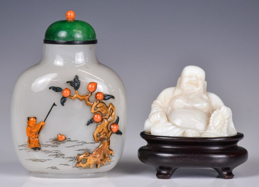 An Opal Carved Buddha &  Agate Snuff Bottle Qing (1 of 13)