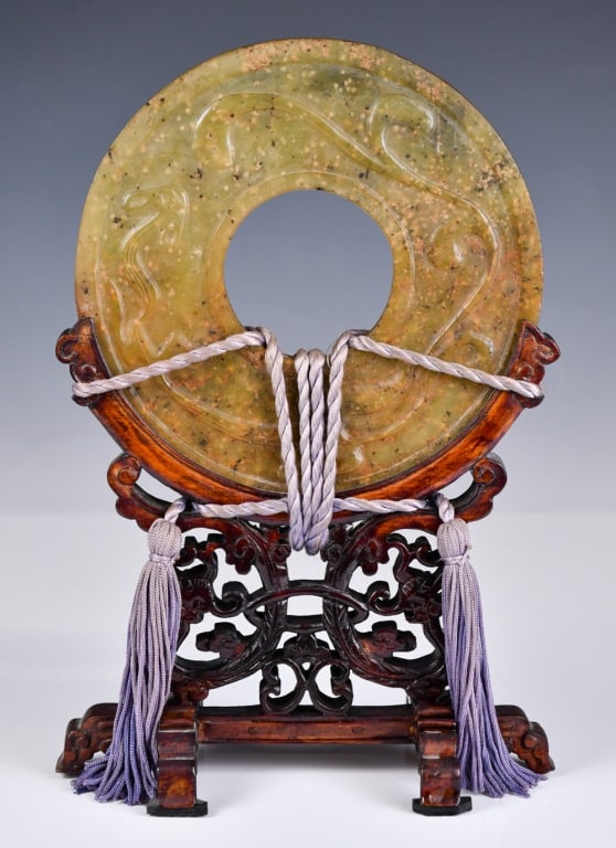 An Archaistic Style Chi Dragon Jade Bi Disc (1 of 8)