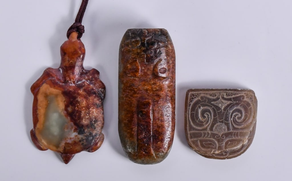 3Pcs Archaistic Jade Carvings w/Boxes (1 of 8)