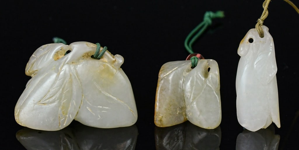 Group of 3Pcs White Jade Carvings Qing (1 of 8)