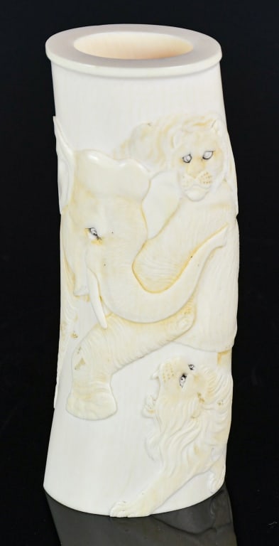 Bone Carved Ornament Qing: Around the exterior body finely carved in low-relief with animals, H:14.3cm 清 骨雕擺件 Click here for natural li