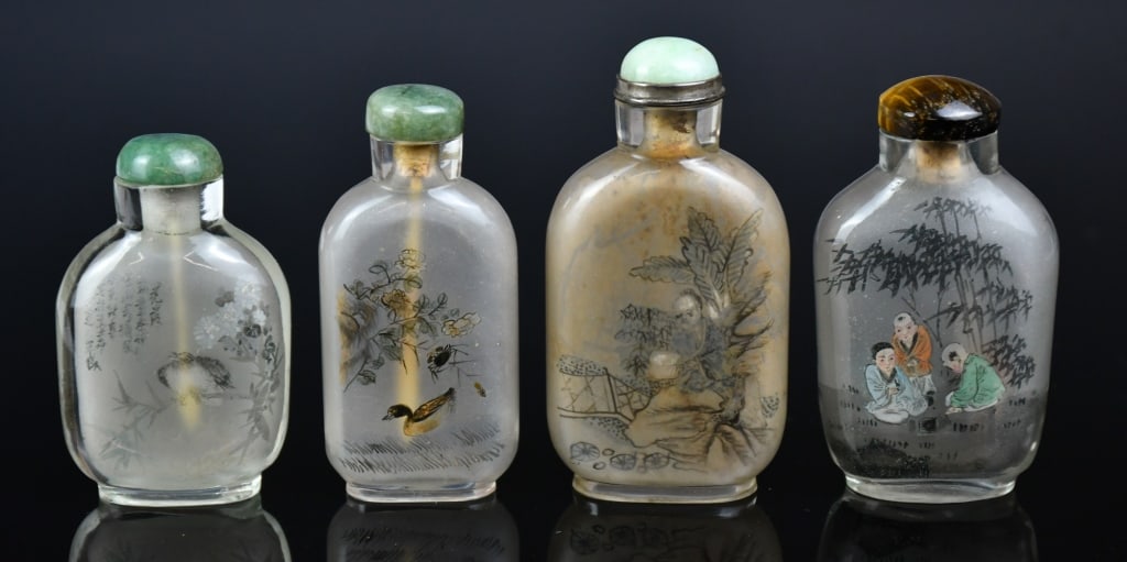 4 Inside- Painted Glass Snuff Bottles Republican (1 of 10)