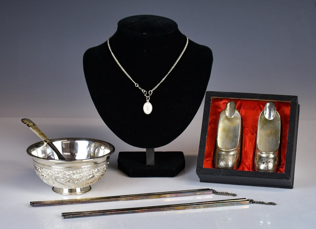 Group of 6Pcs Silverwares: Comprising various silver wares, including a silver necklace(with mark) & pendant, two pairs of chopsticks, a bowl(with 999 silver mark and maker's make) & spoon( maker's mark) set, and a pair of