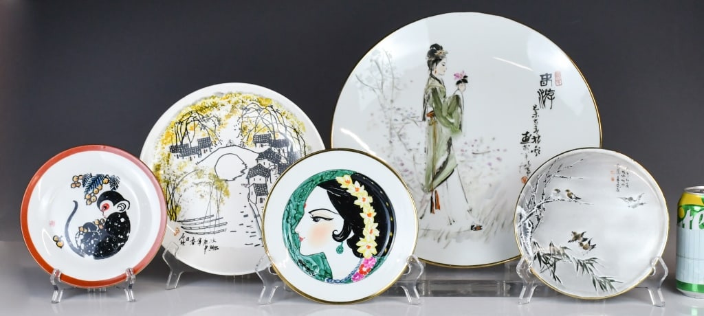 A set of 5 Contemporary Painted Porcelain Plates (1 of 13)