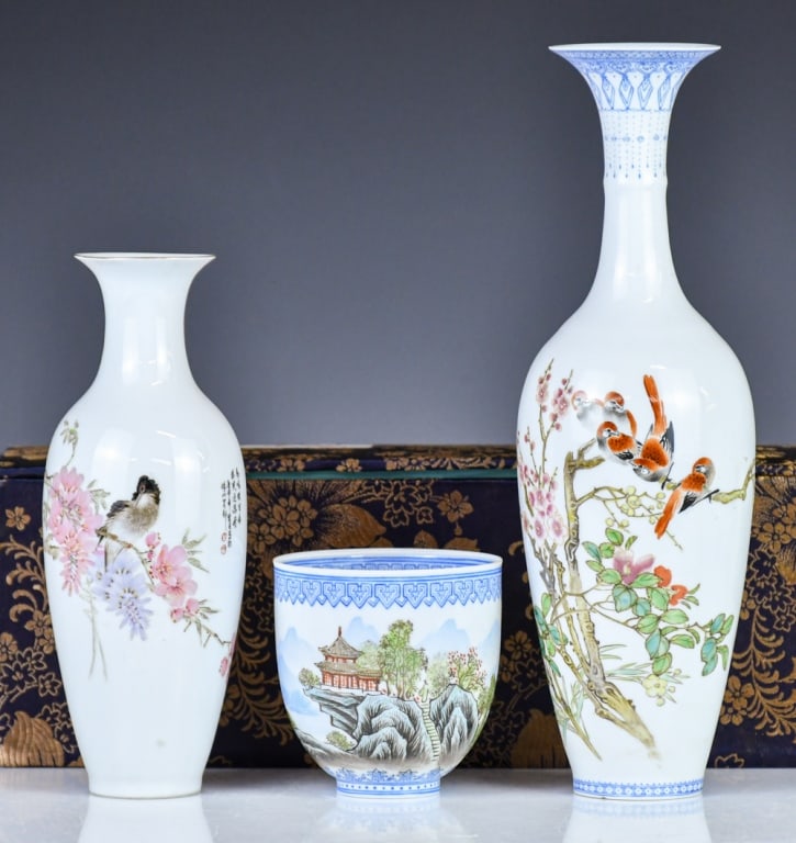 Set of 3 Thin Porcelain Vessels 20thC (1 of 11)