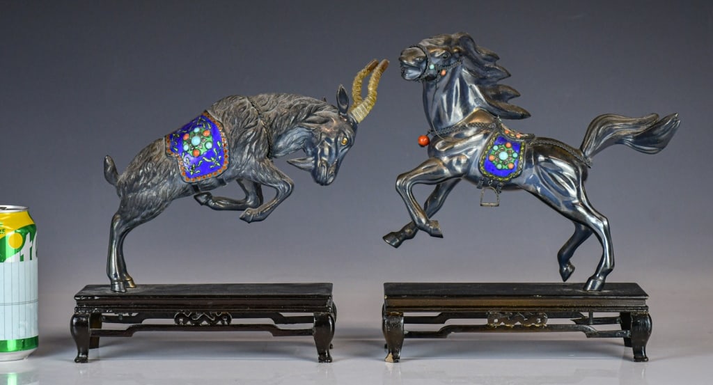 A Silver Enameled Horse & Goat w/std 1950-70s: Comprising two silver-enamelled rearing figures, both with saddle and armor, one a horse and the other a goat. Larger H: 21cm, approx weight excluding the stands: 720g 創匯期 銀