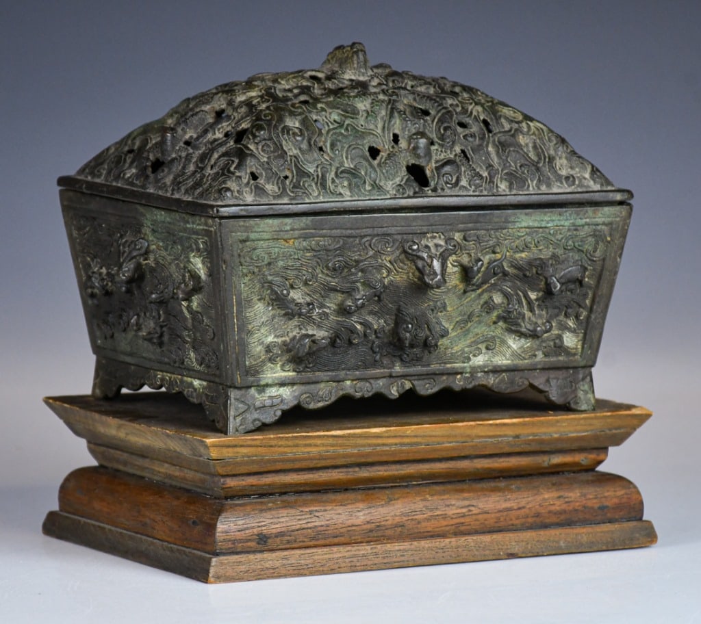 A Square Bronze Censer w/Cover w/Std Qing (1 of 17)