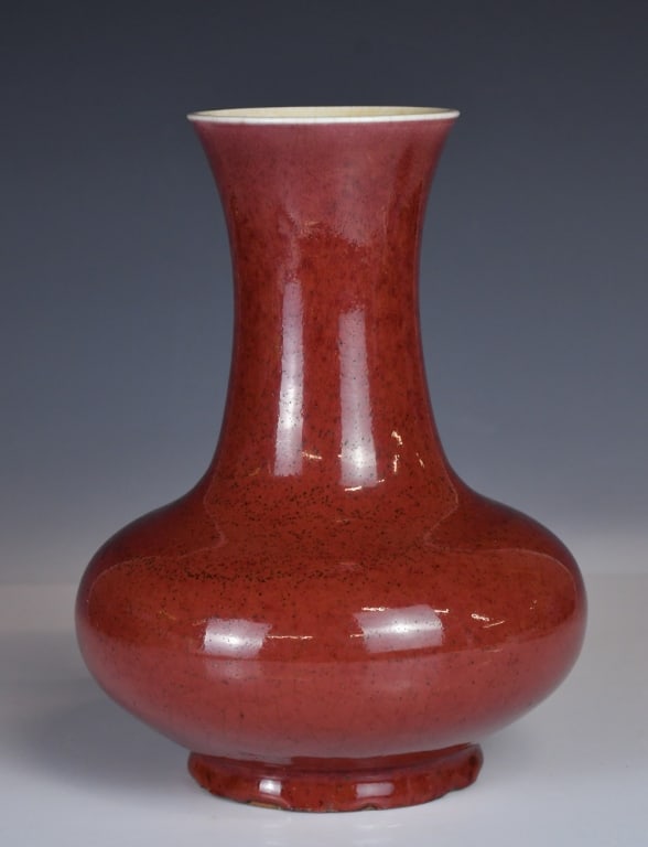 A Peach-bloom Glaze Bottle Vase 19thC (1 of 10)