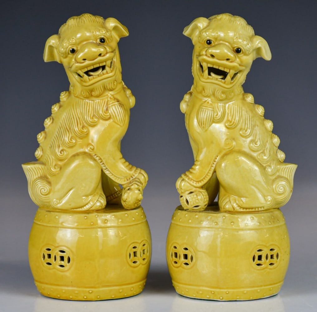 A Pair of Yellow Glazed Lions Republican (1 of 12)