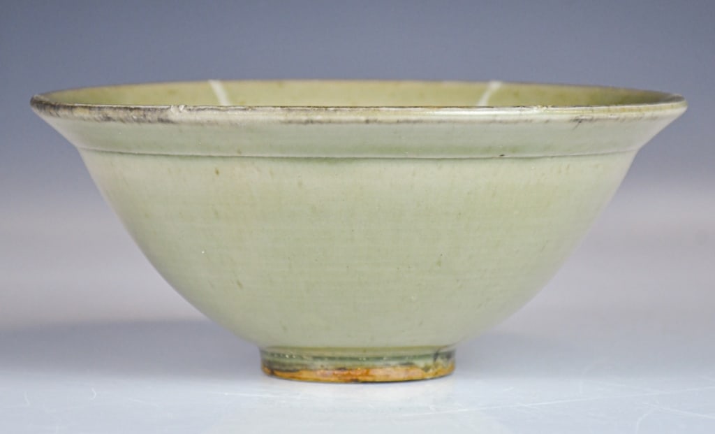 An Archaistic Celadon Glaze Conical Bowl (1 of 9)