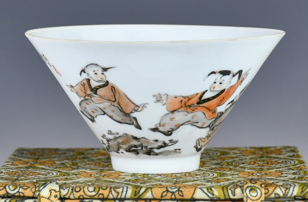 A Grisaille & Iron Red Conical Bowl w/Box (1 of 9)